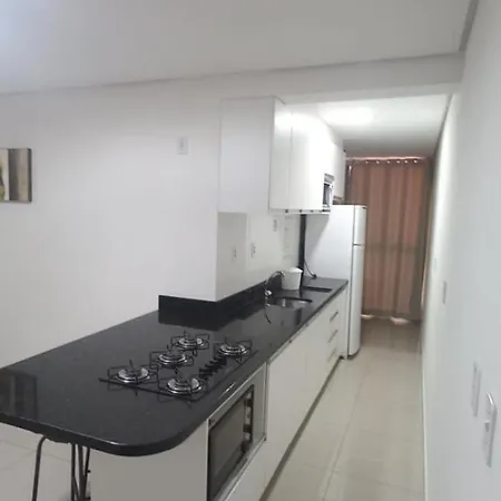 Apartamentos Ed London, Na Av Principal A Poucos Passos Das Termas Piratuba Exterior photo
