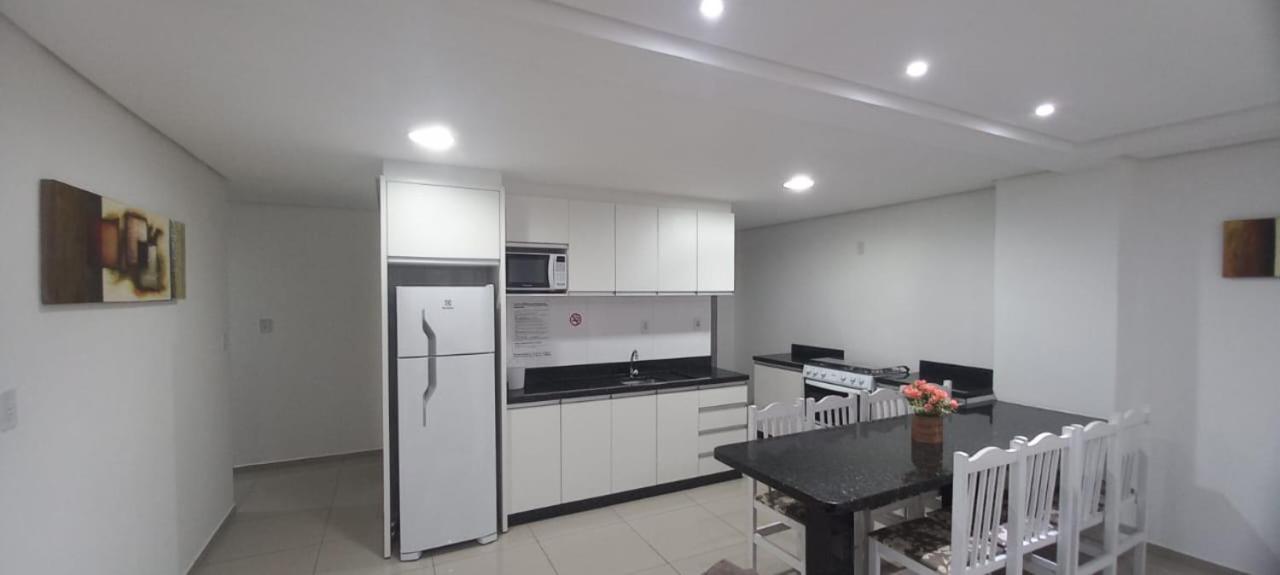Apartamento Edifício London Piratuba